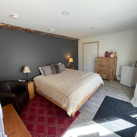 Mount Logan Ecolodge & Retreat Center 헤인즈 정션 외부 사진