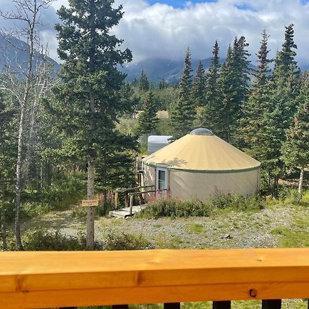 Mount Logan Ecolodge & Retreat Center 헤인즈 정션 외부 사진