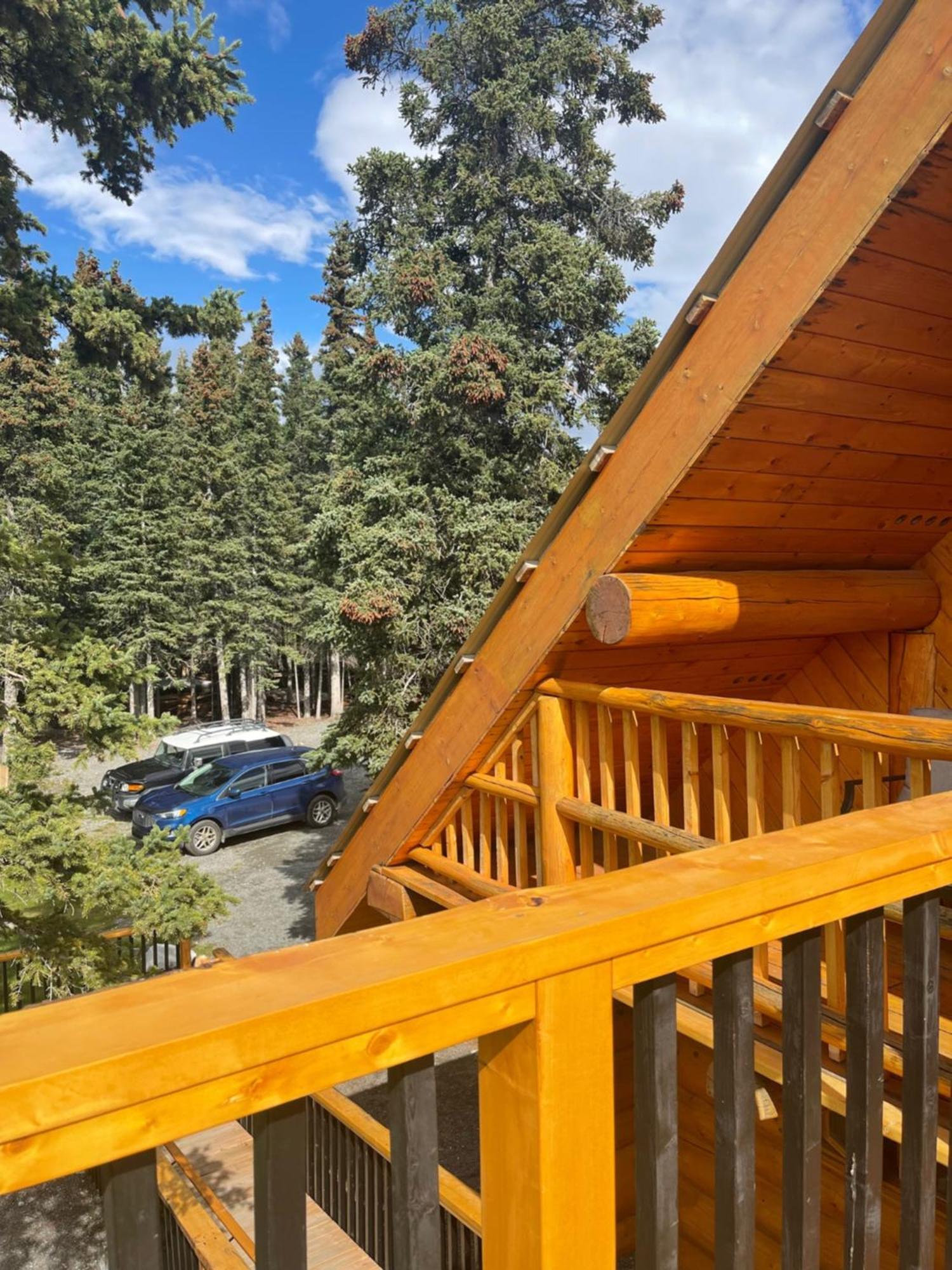 Mount Logan Ecolodge & Retreat Center 헤인즈 정션 외부 사진