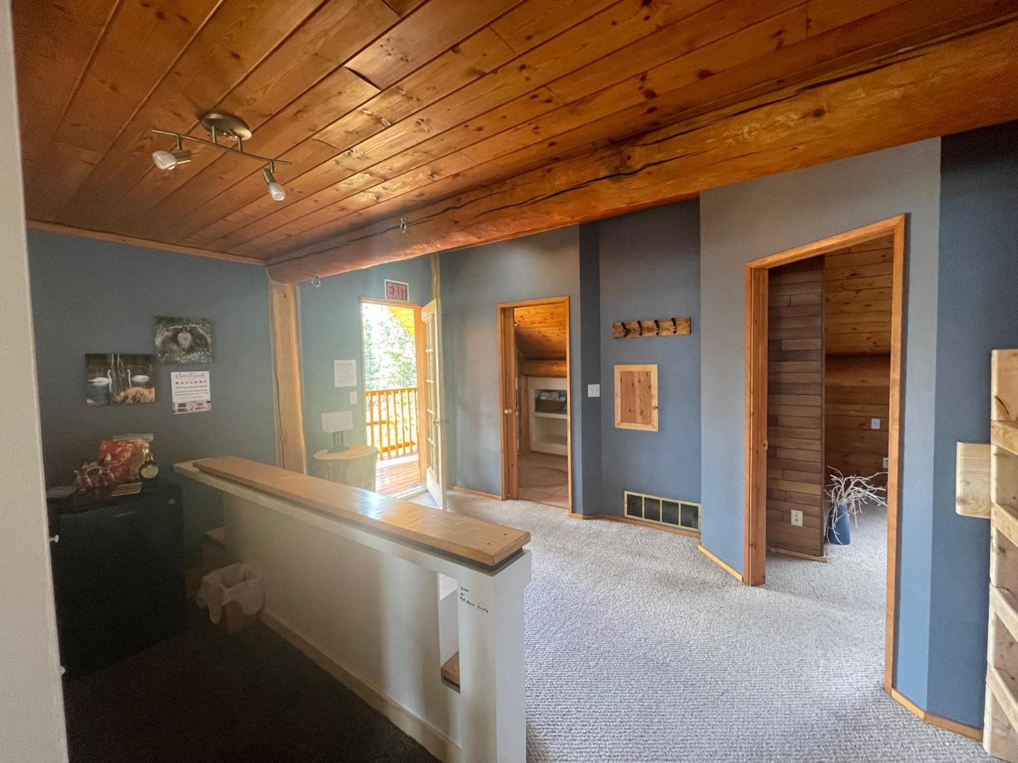 Mount Logan Ecolodge & Retreat Center 헤인즈 정션 외부 사진