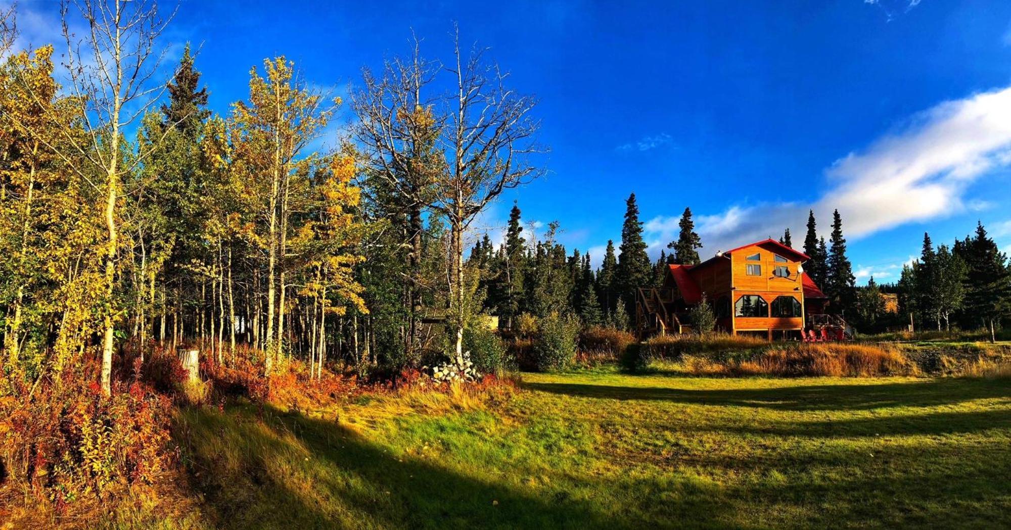 Mount Logan Ecolodge & Retreat Center 헤인즈 정션 외부 사진